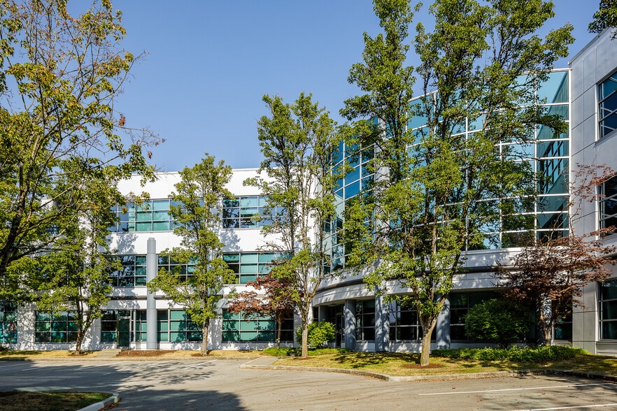 13775 Commerce Pky, Richmond, BC for lease - Building Photo - Image 3 of 11