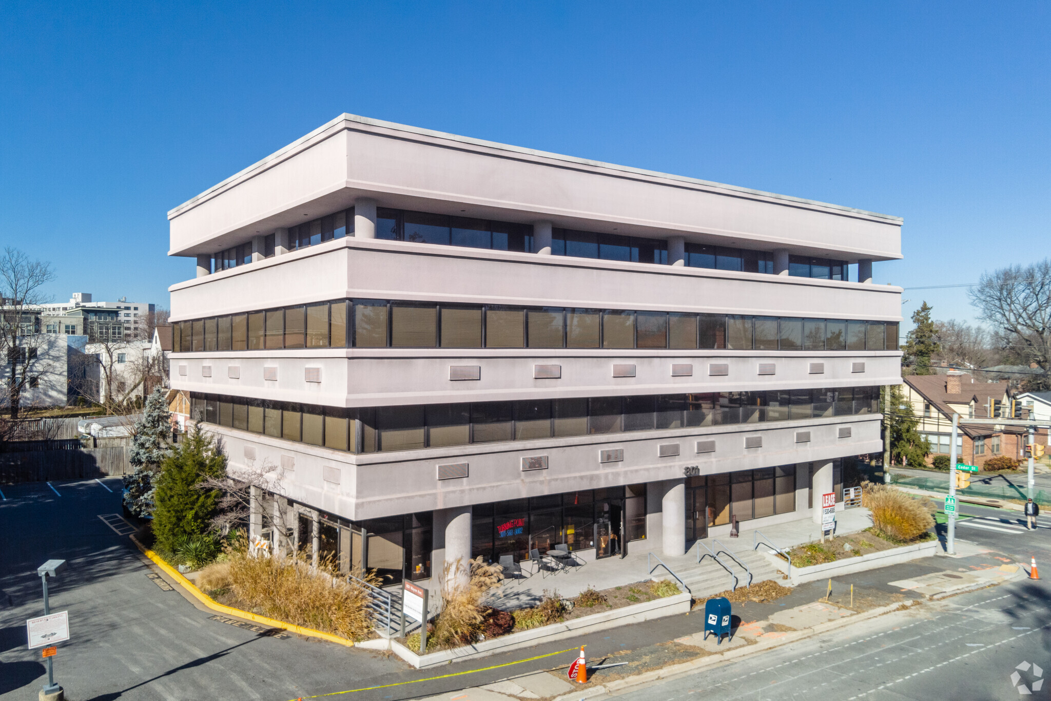 801 Wayne Ave, Silver Spring, MD for lease Building Photo- Image 1 of 5