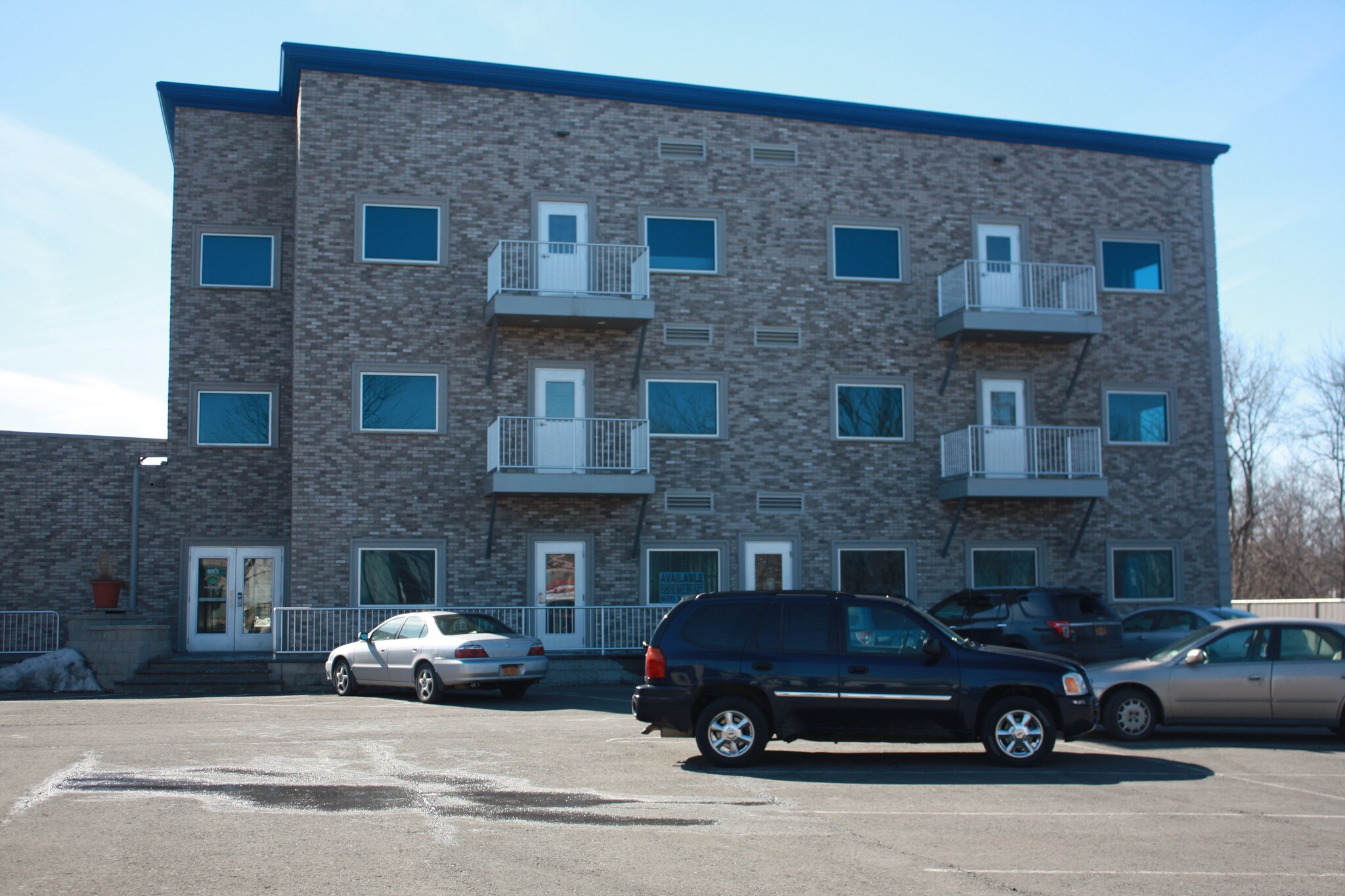 1913 Vestal Pky E, Vestal, NY 13850 Parkway Office Complex