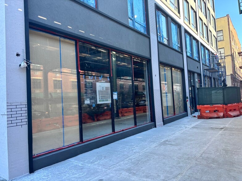 2795 Fulton St, Brooklyn, NY for lease - Building Photo - Image 2 of 5