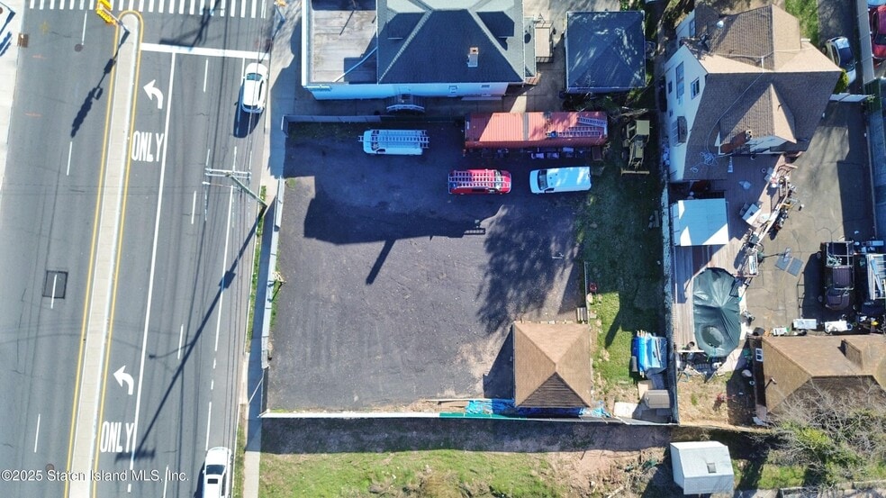 4185 Hylan Blvd, Staten Island, NY for lease - Building Photo - Image 3 of 5