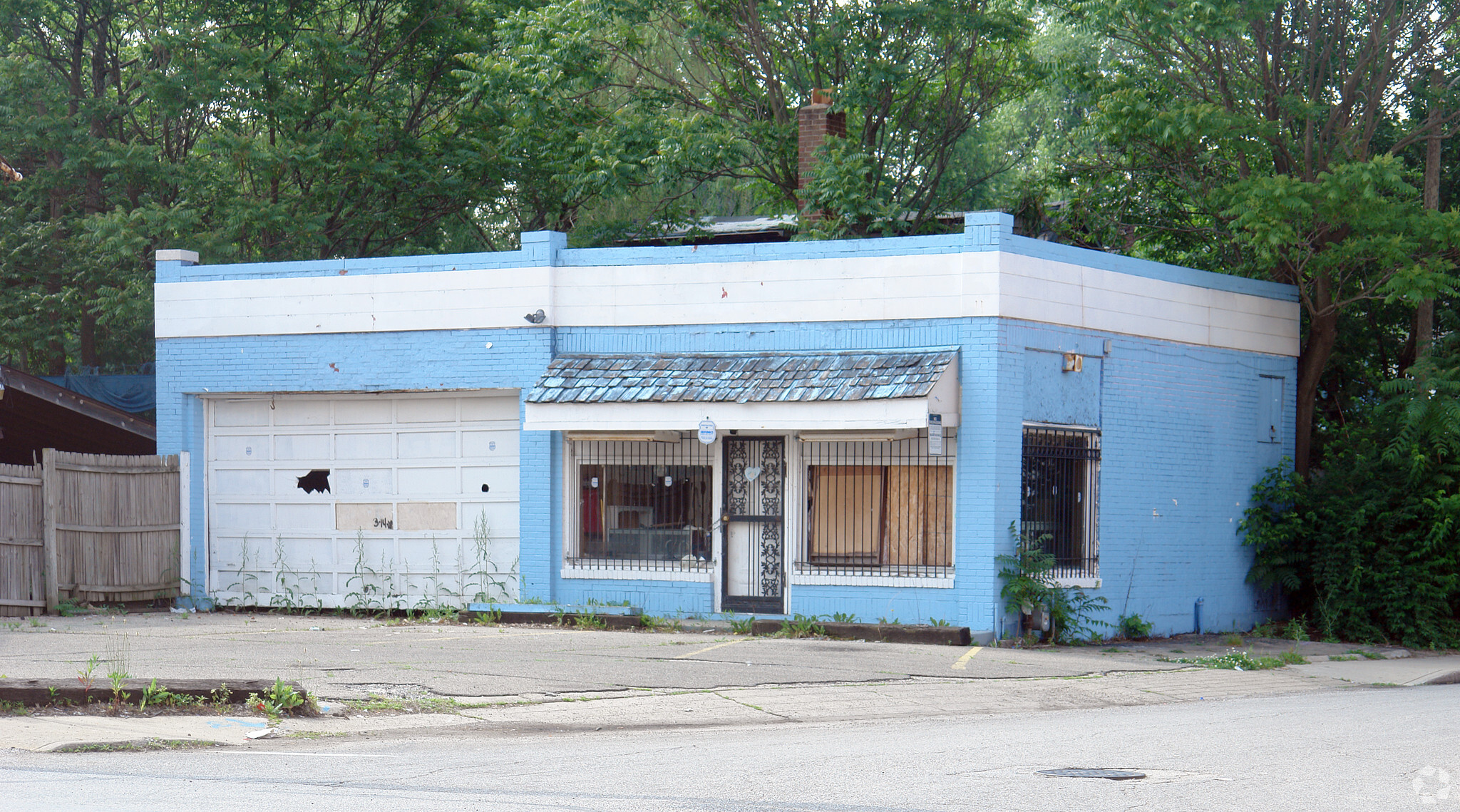 3301 E 10th St, Indianapolis, IN for sale Primary Photo- Image 1 of 1