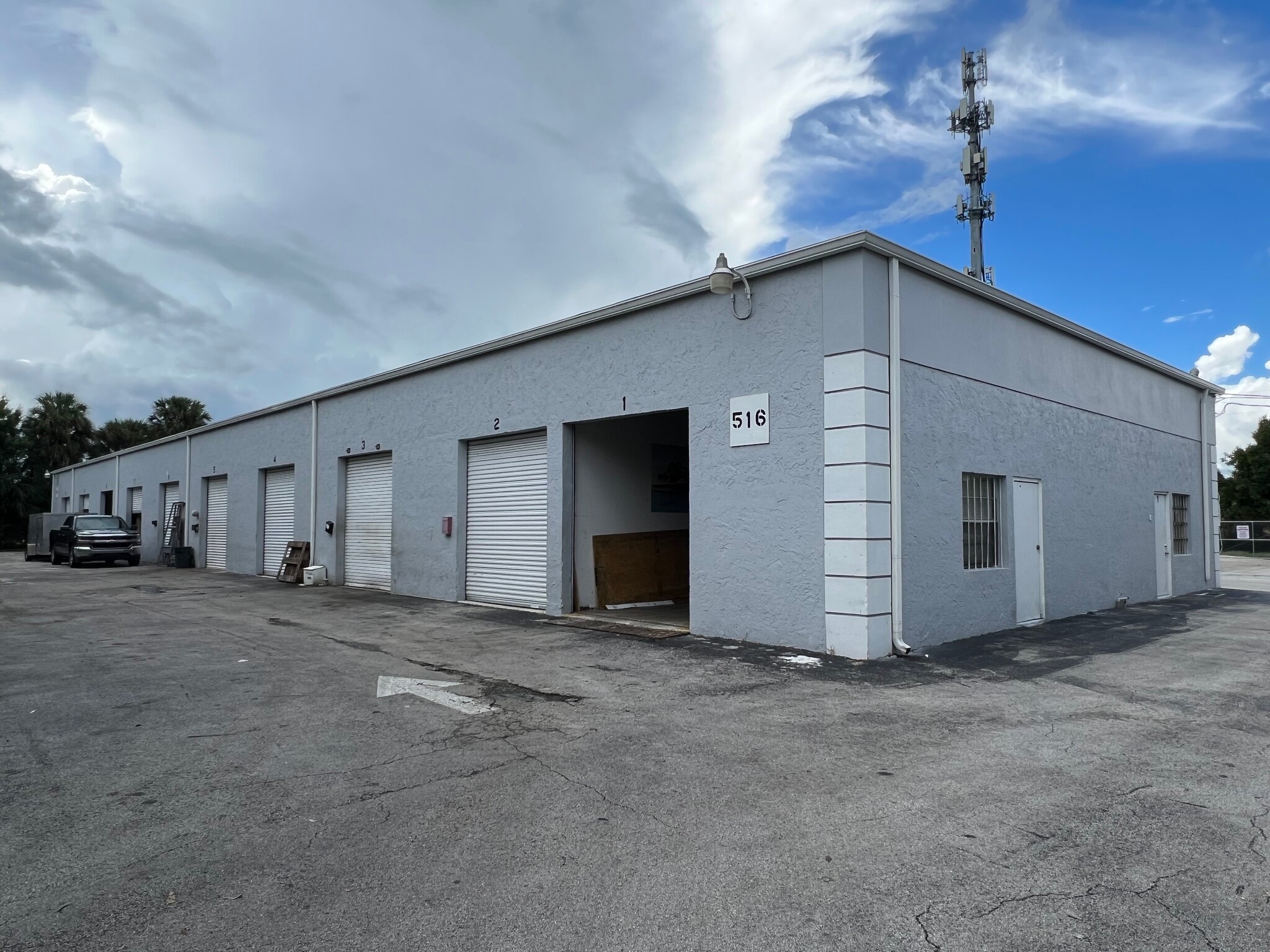 516 Commerce Way E, Jupiter, FL for lease Building Photo- Image 1 of 6