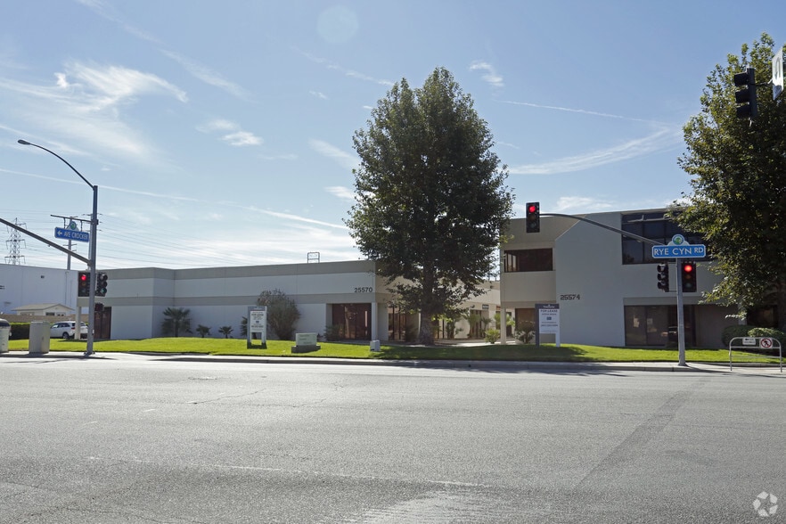 25600 Rye Canyon Rd, Valencia, CA for lease - Building Photo - Image 1 of 6