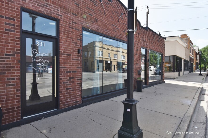 327331 S Ardmore Ave, Villa Park, IL 60181