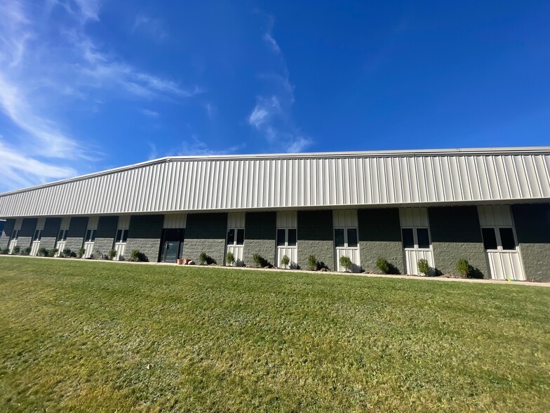 2291 Traversefield Dr, Traverse City, MI for lease - Building Photo - Image 2 of 38