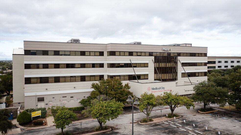 909 9th Ave, Fort Worth, TX for lease - Building Photo - Image 1 of 2