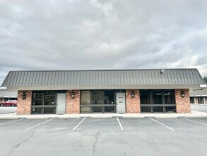 3000 Market St NE, Salem, OR for lease Interior Photo- Image 1 of 8