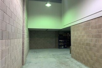 75-89 Sisna Park Rd, Plymouth for lease Interior Photo- Image 2 of 4