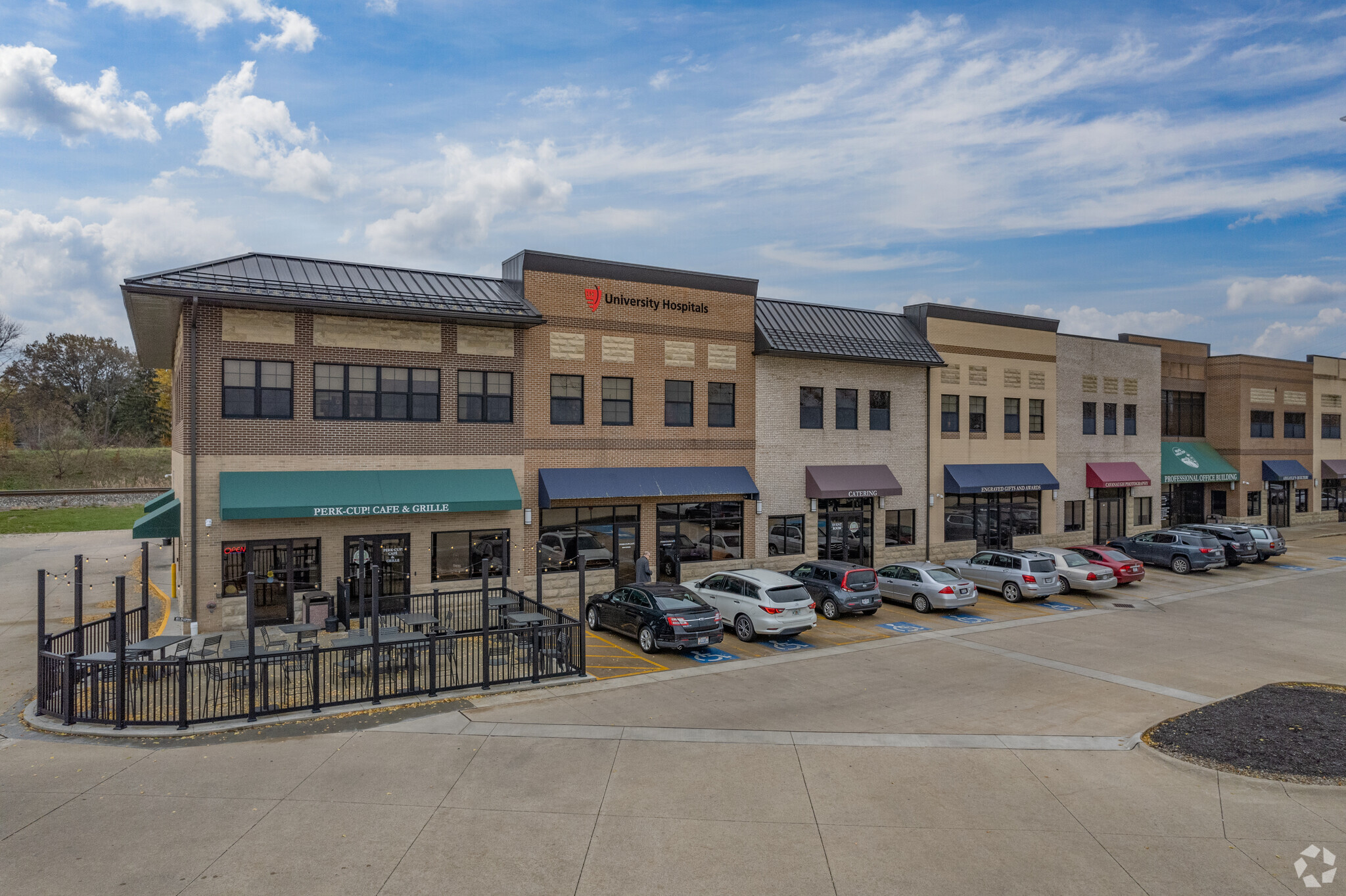 599 W Bagley Rd, Berea, OH for lease Building Photo- Image 1 of 9