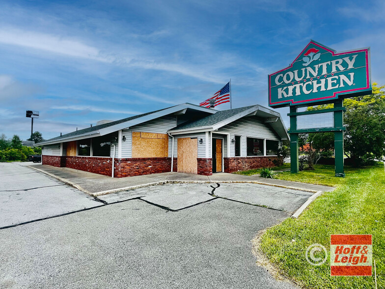 517 Griswold Rd, Elyria, OH for lease - Building Photo - Image 1 of 3