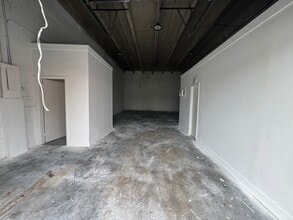 7403 NW 7th St, Miami, FL for lease Interior Photo- Image 1 of 4