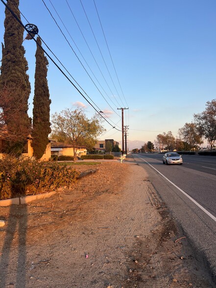 17218 Baseline Ave, Fontana, CA for sale - Building Photo - Image 2 of 2