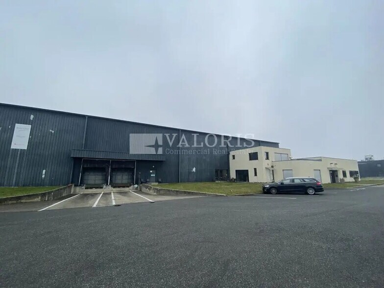 Industrial in Saint-André-de-Corcy for lease - Building Photo - Image 1 of 6