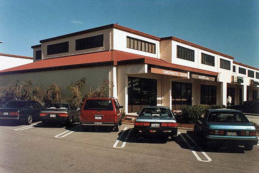 335 Convention Way, Redwood City, CA for sale - Building Photo - Image 3 of 5