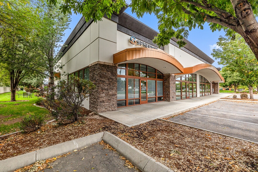 3919-3999 E Overland Rd, Meridian, ID for lease - Building Photo - Image 3 of 6