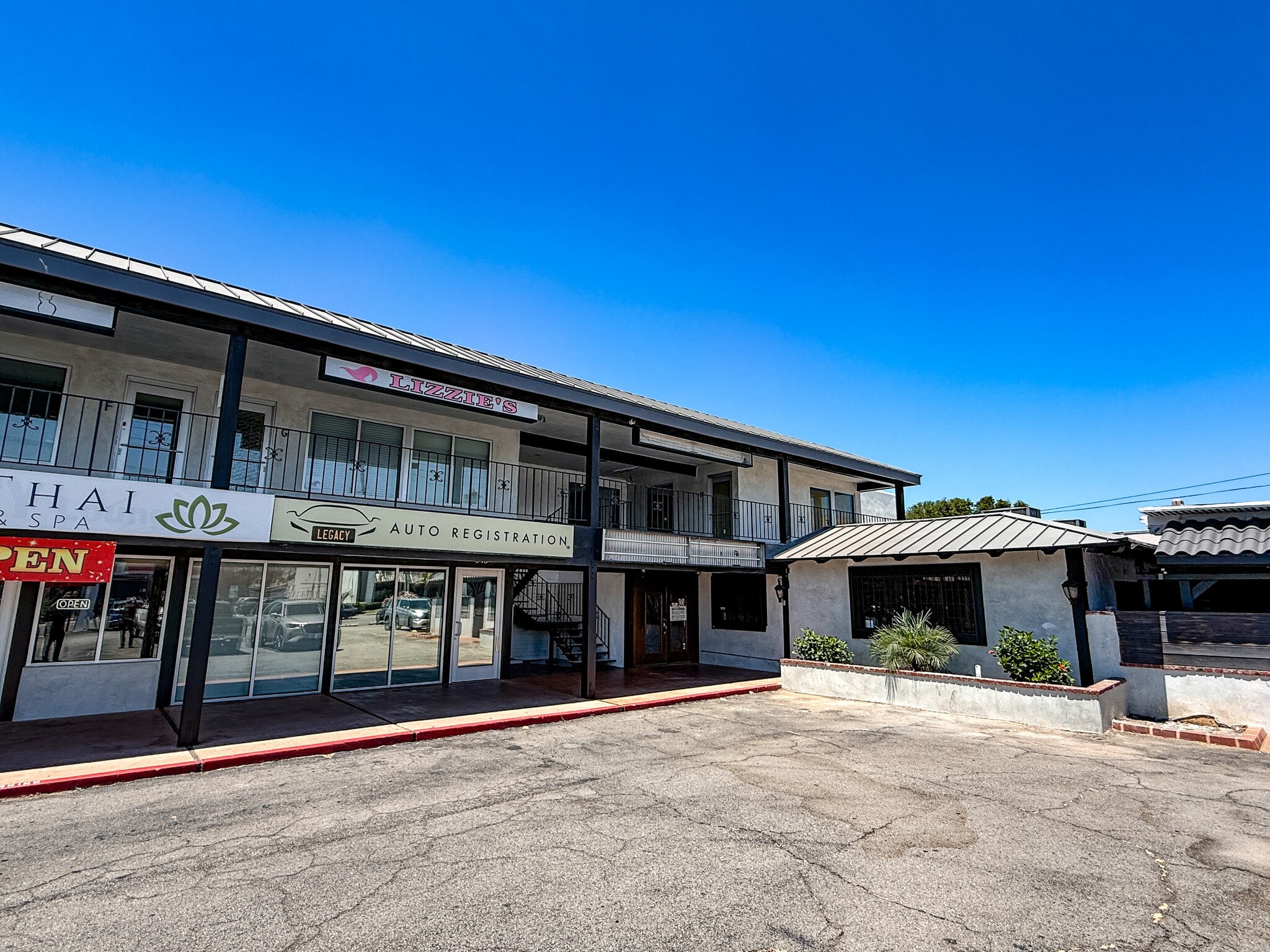 626-650 Tustin St, Orange, CA for lease Building Photo- Image 1 of 3
