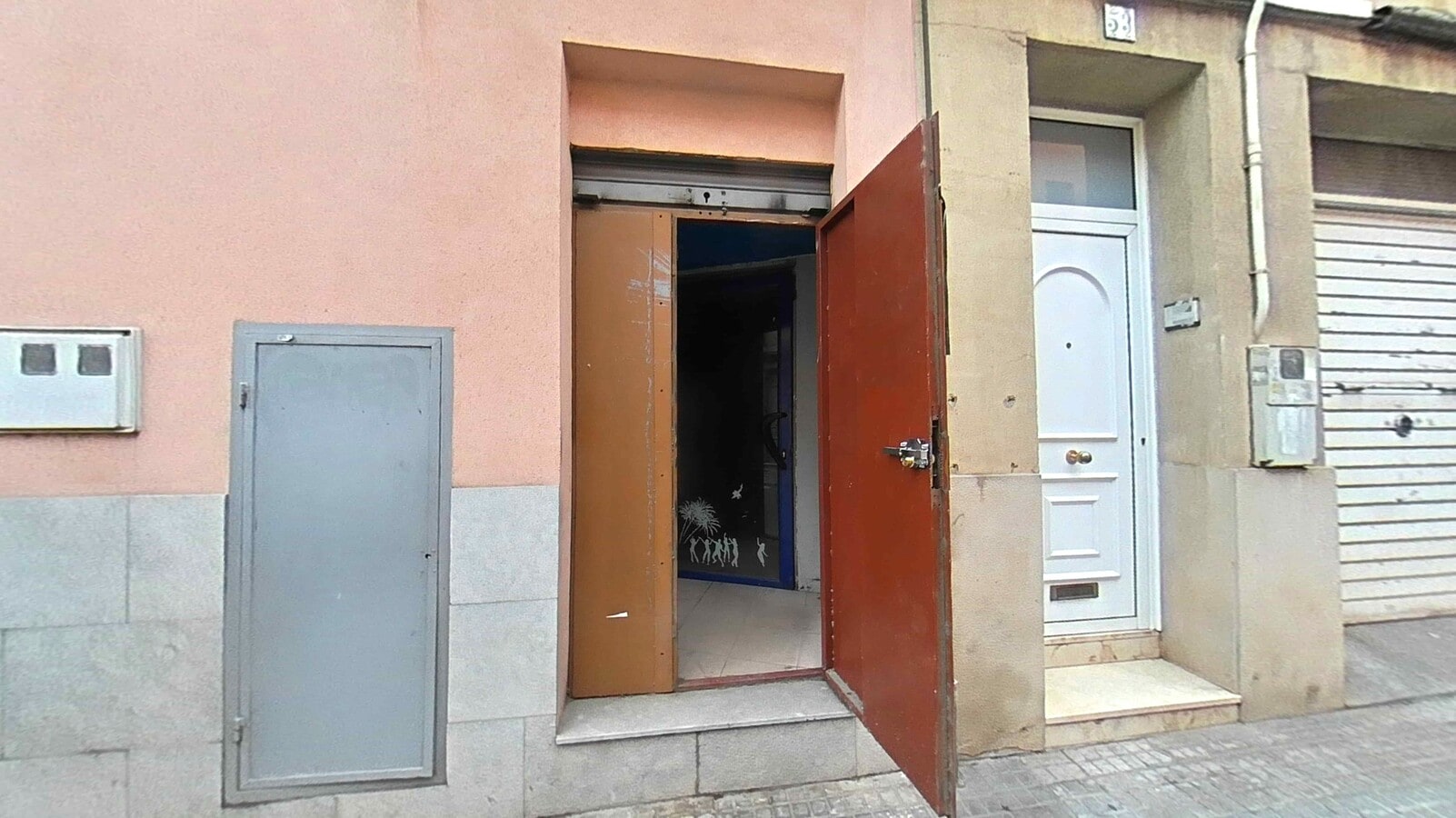 Sant Boi de Llobregat, BAR 08830 - Unit Puerta 01 -  - Interior Photo - Image 1 of 19