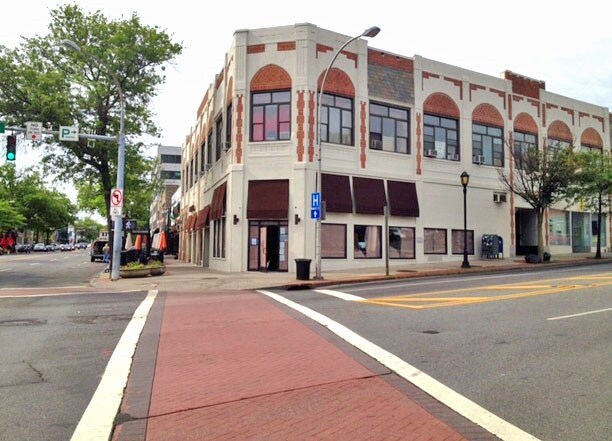 148 Mamaroneck Ave, White Plains, NY for sale - Building Photo - Image 1 of 1