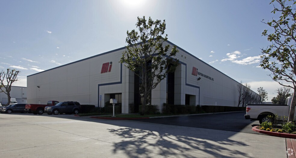 10887 Commerce Way, Fontana, CA for sale - Primary Photo - Image 1 of 1