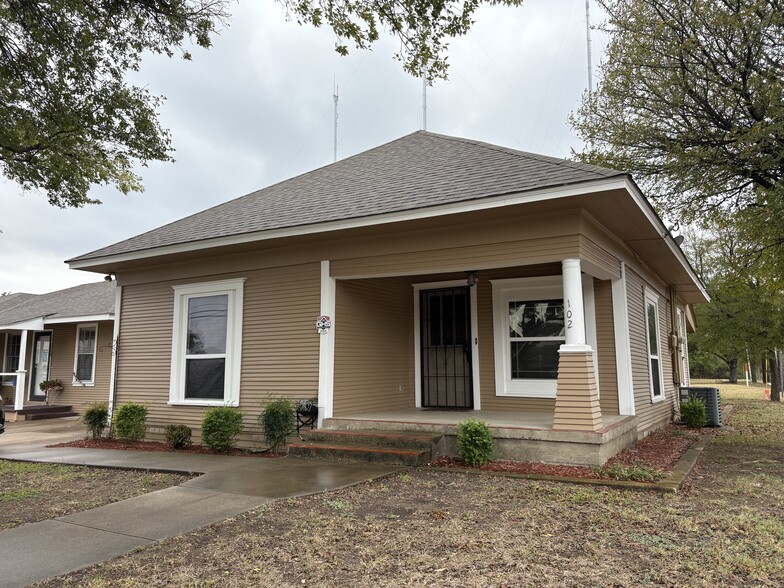 102 Ramsey St, Cedar Hill, TX for lease - Building Photo - Image 1 of 2