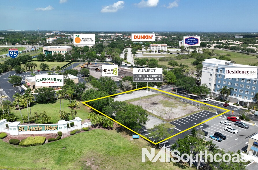 1930 Fountainview Blvd, Port Saint Lucie, FL for sale - Primary Photo - Image 1 of 5