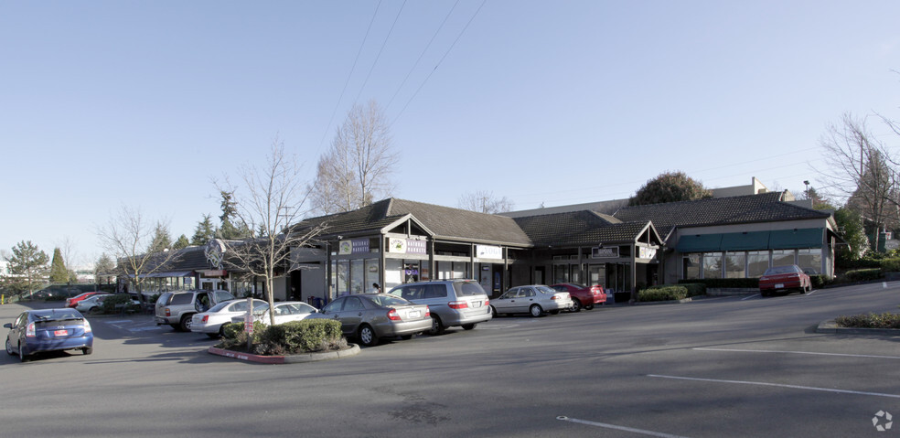 10601-10607 NE 68th St, Kirkland, WA for lease - Primary Photo - Image 1 of 2