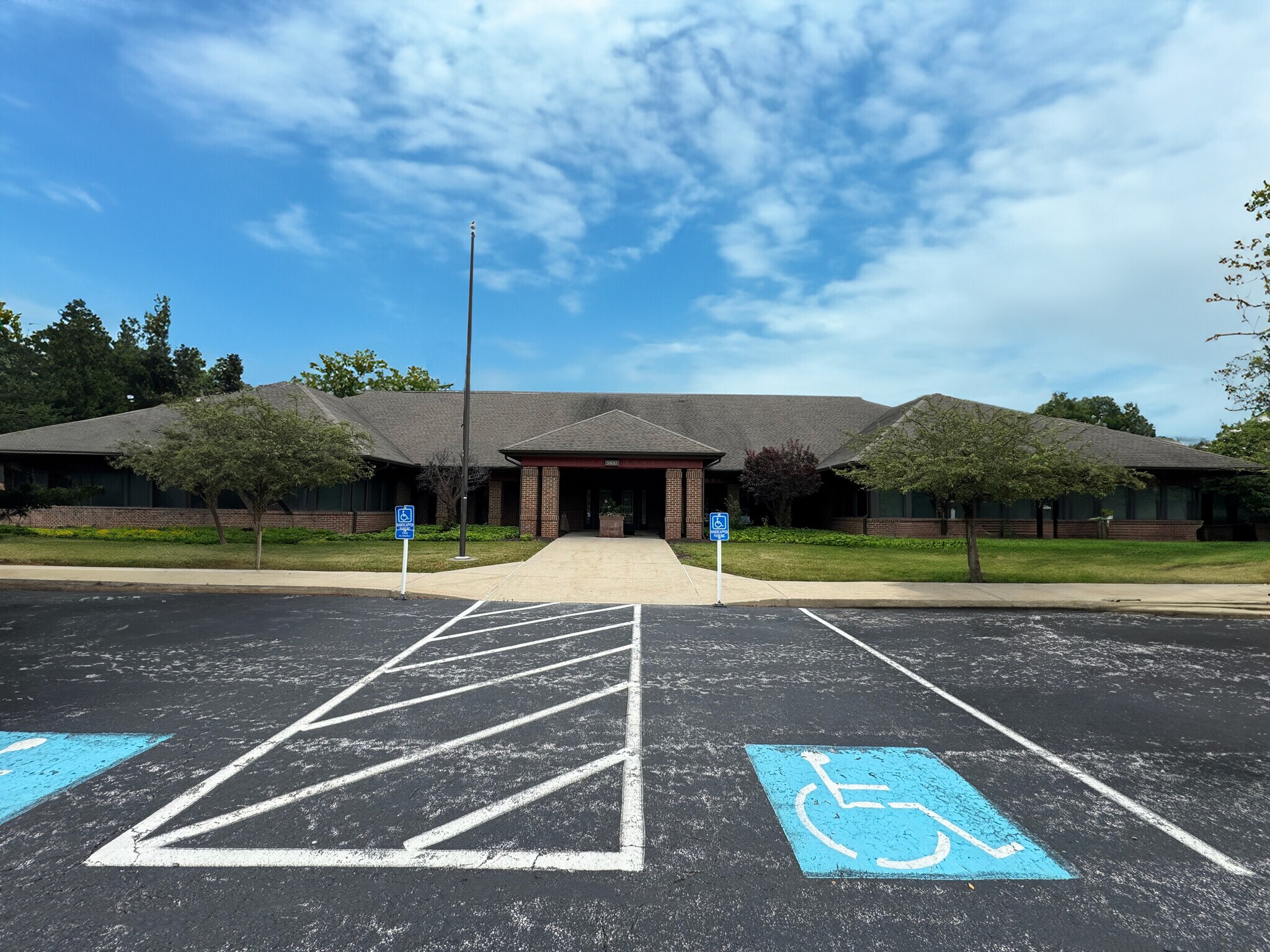 5800 Nimtz Pky, South Bend, IN for sale Building Photo- Image 1 of 1