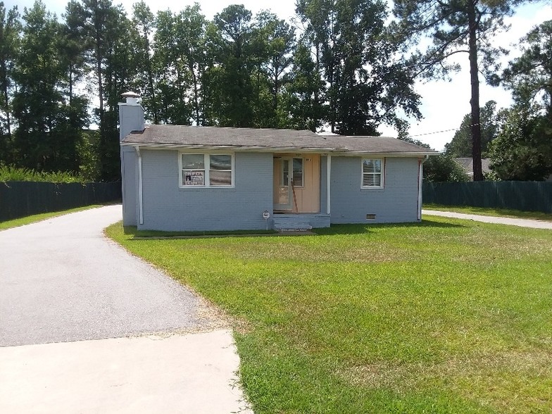 1016 71st School Rd, Fayetteville, NC for sale - Building Photo - Image 1 of 1