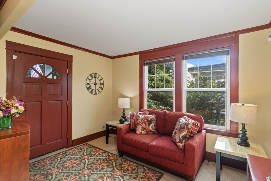 19679 Front St, Poulsbo, WA for sale - Building Photo - Image 2 of 35