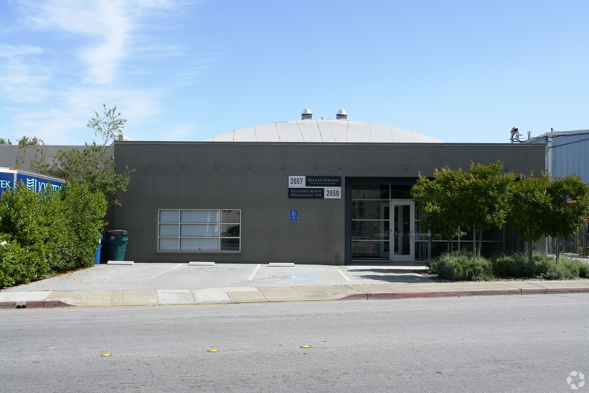 2657-2659 Spring St, Redwood City, CA for lease Building Photo- Image 1 of 11