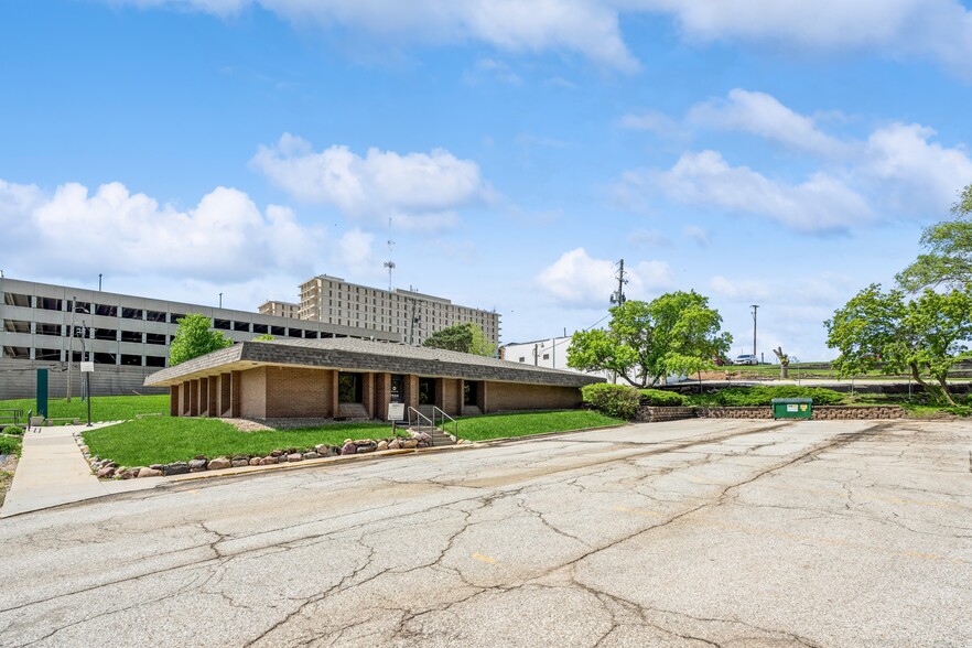 303 University Ave, Des Moines, IA for sale - Building Photo - Image 3 of 37