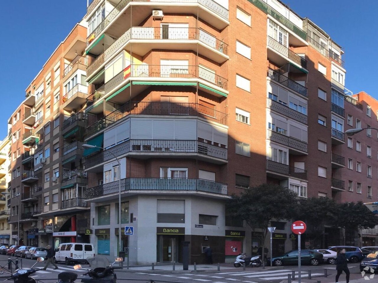 Calle de Fernán González, 58, Madrid, Madrid for sale Primary Photo- Image 1 of 1