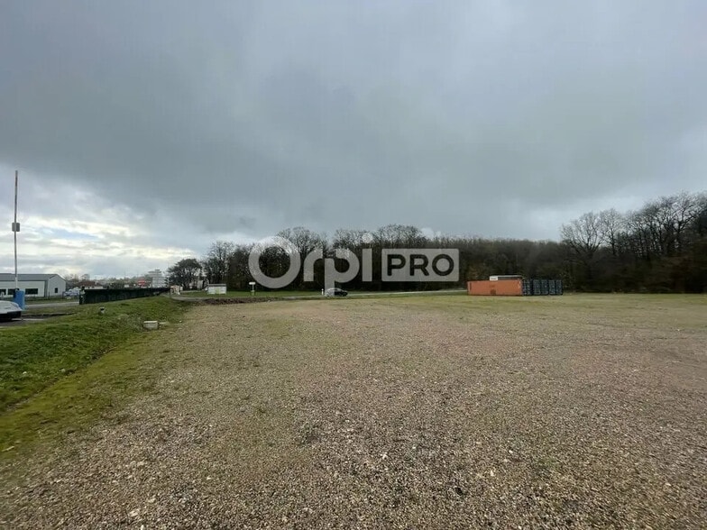 Land in Torcy for sale - Building Photo - Image 1 of 7