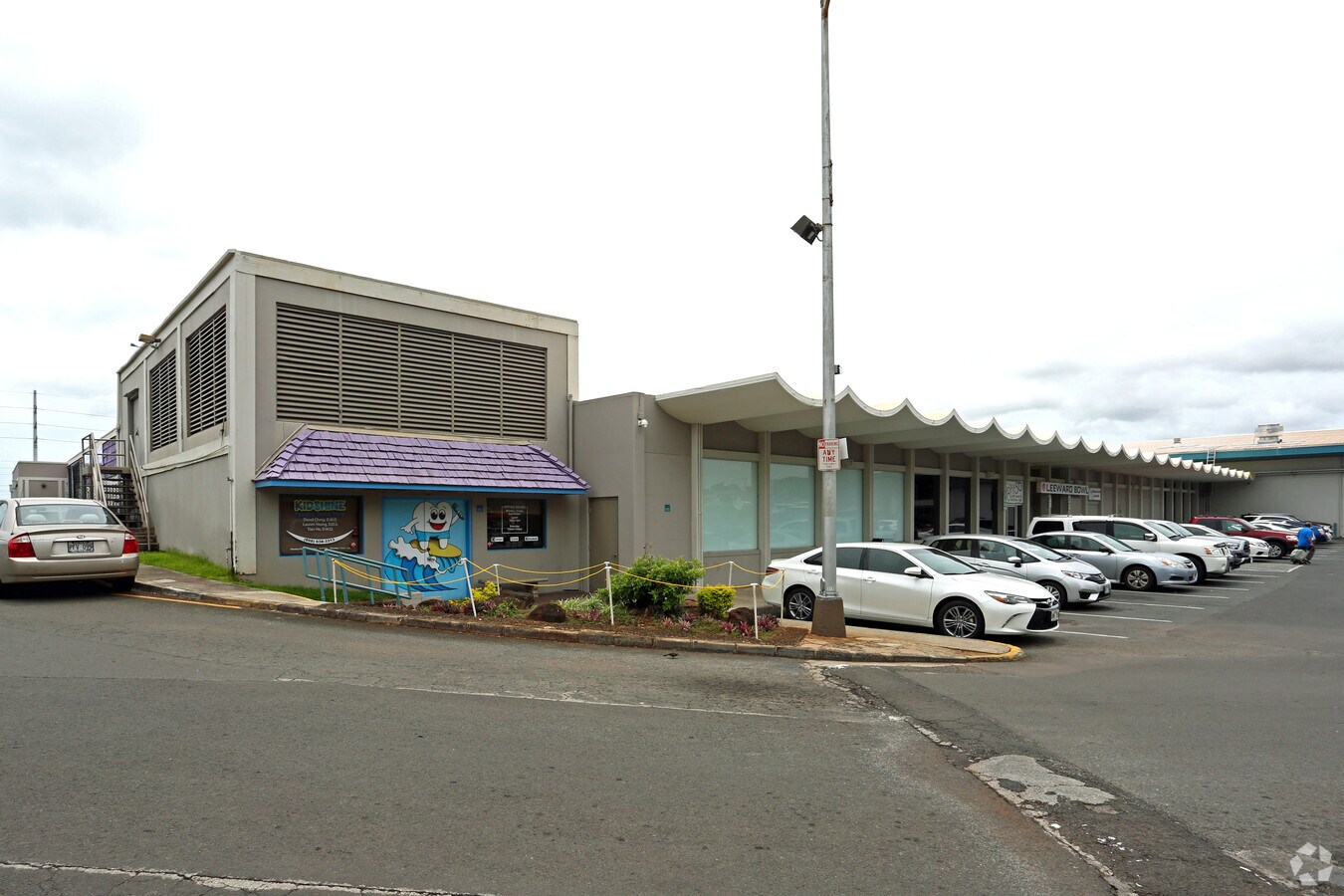 850 Kamehameha Hwy, Pearl City, HI, 96782 Retail Space For Lease