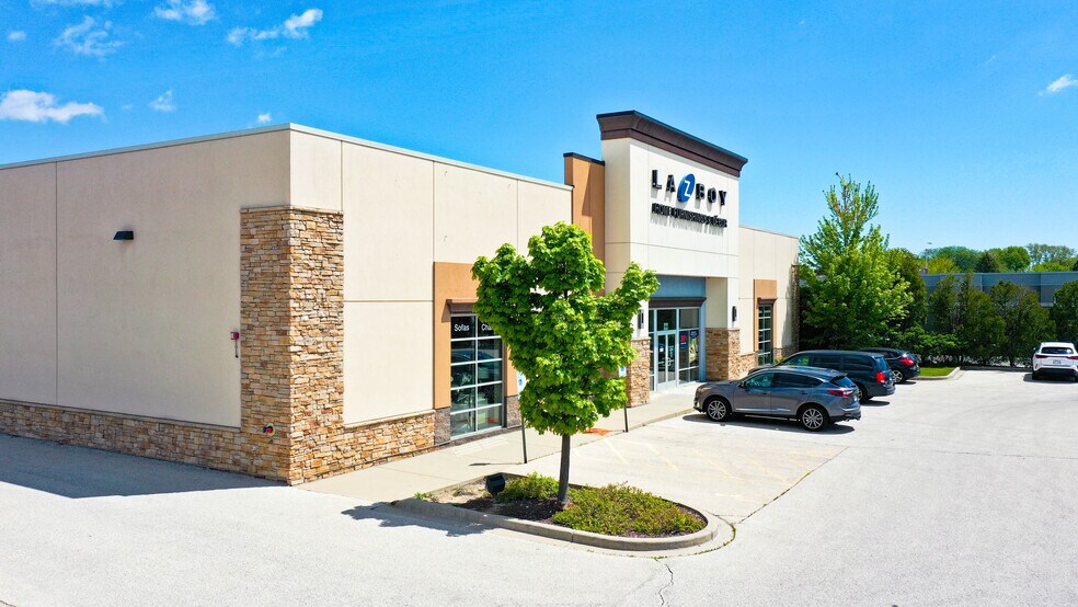 10830 W Burleigh St, Wauwatosa, WI for sale - Building Photo - Image 2 of 9