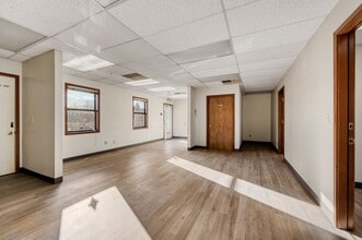 25500 SE Stark St, Gresham, OR for lease Lobby- Image 2 of 11