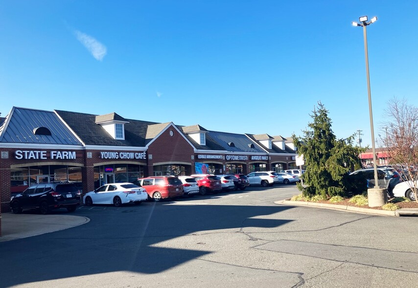 6711-6759 Lea Berry Way, Haymarket, VA for lease - Building Photo - Image 2 of 4