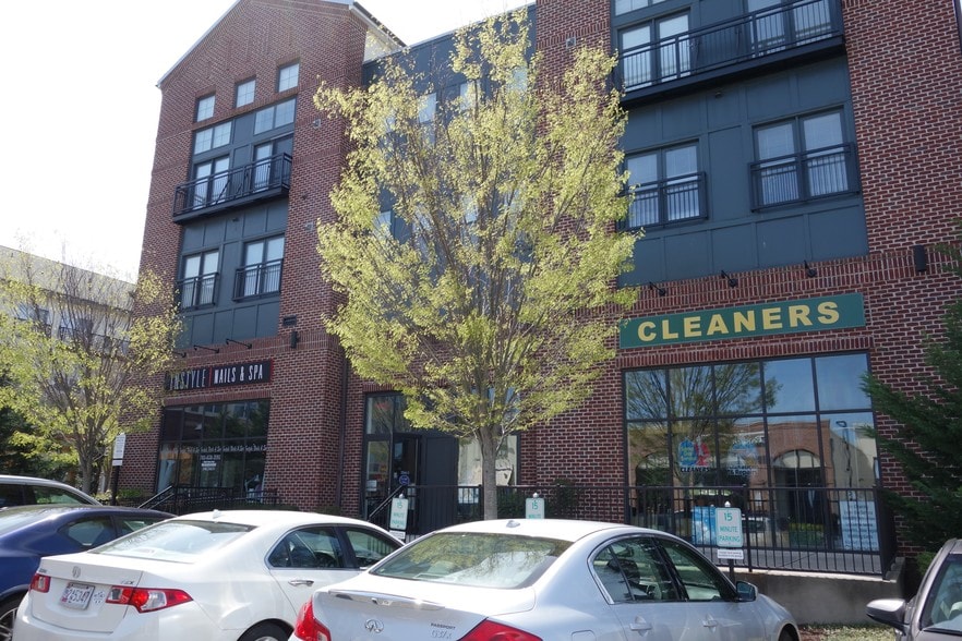 5579 Vincent Gate Ter, Alexandria, VA for lease - Building Photo - Image 3 of 3