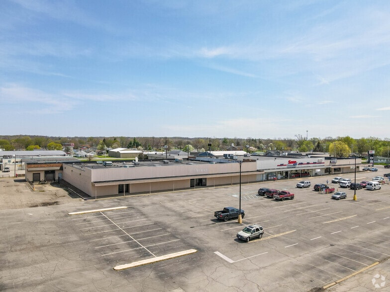 206 W 30th St, Connersville, IN for lease - Building Photo - Image 3 of 18