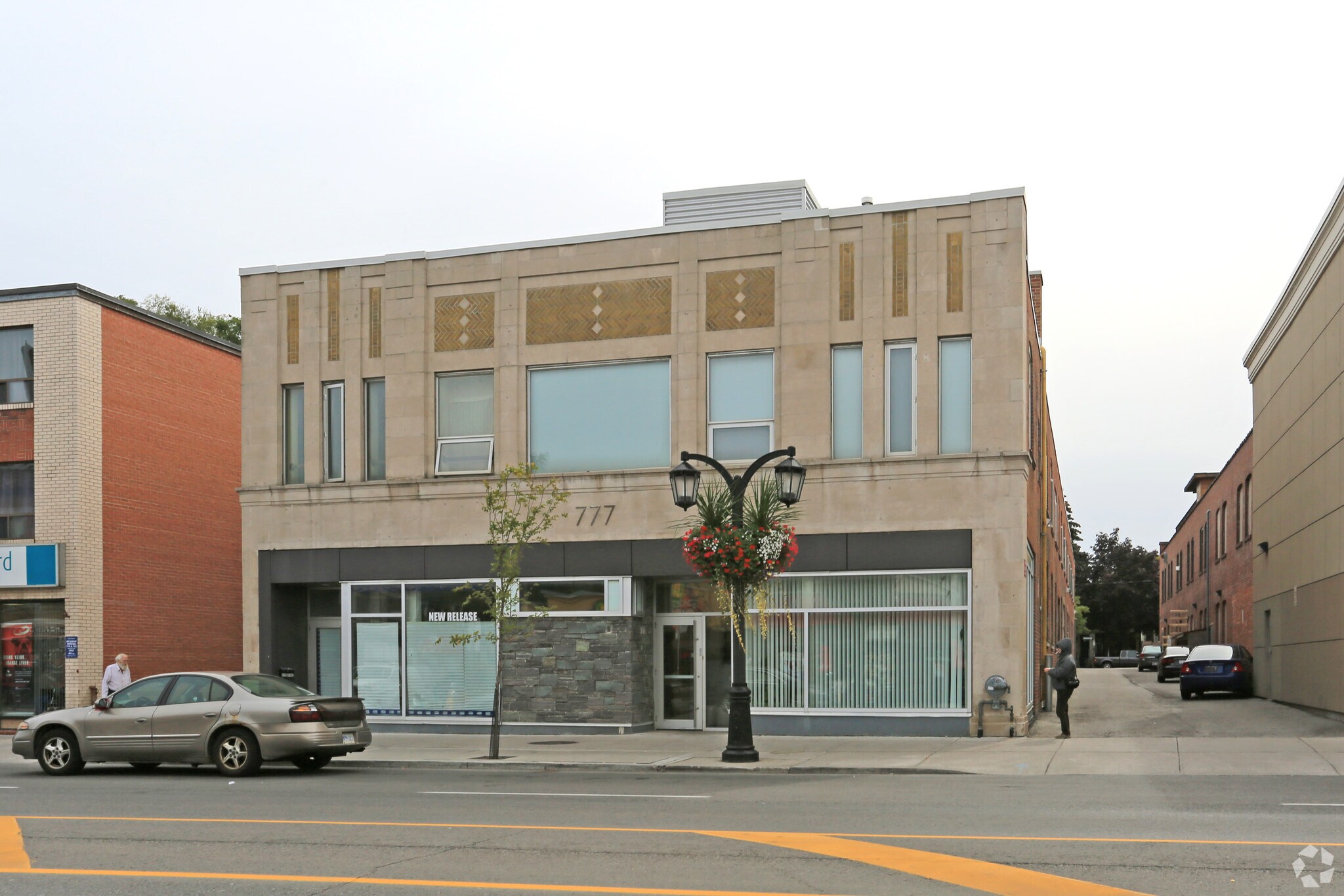 777 Danforth Ave, Toronto, ON for sale Primary Photo- Image 1 of 1
