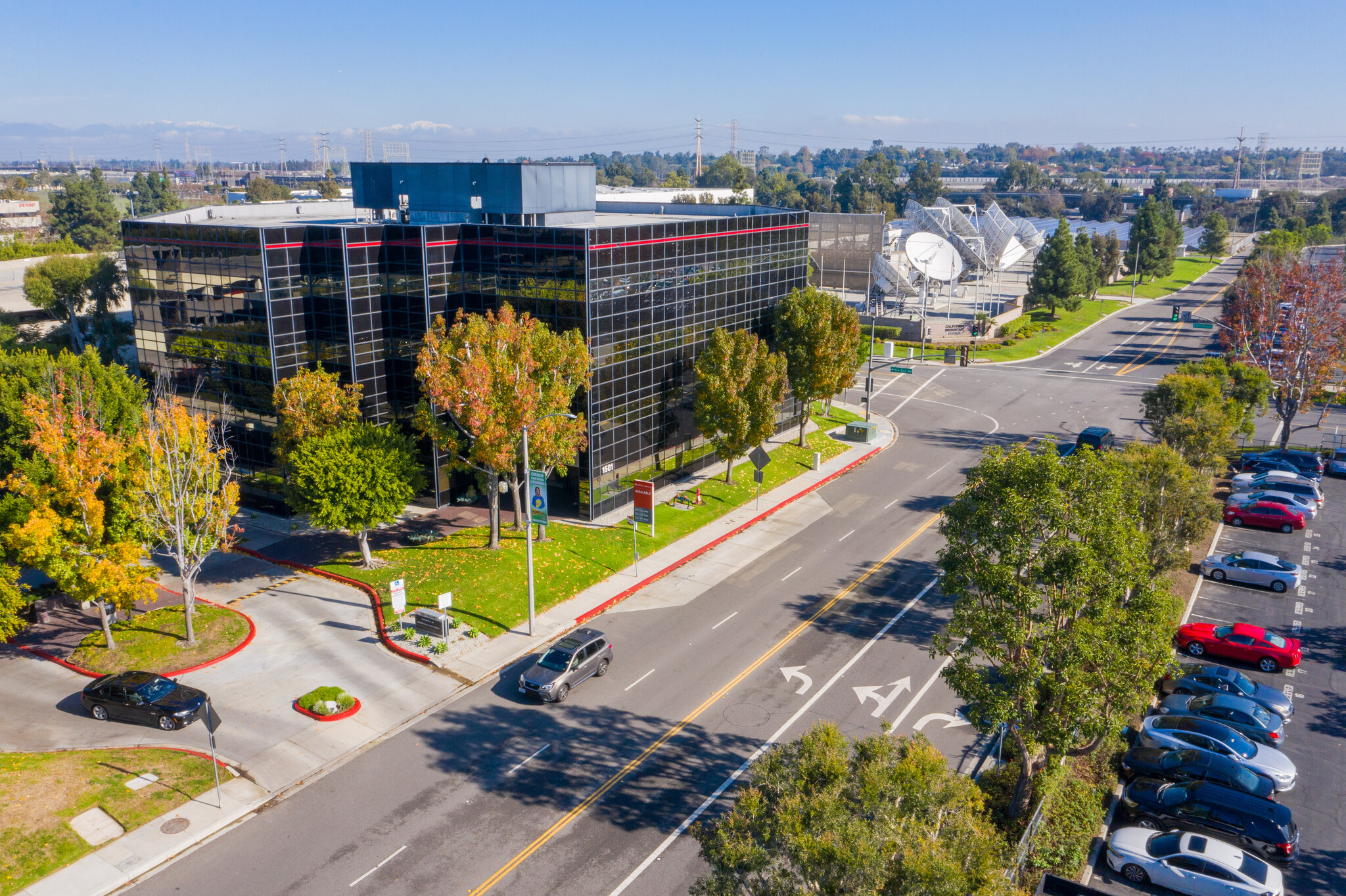 1501 Hughes Way, Long Beach, CA 90810 Freeway Business Center