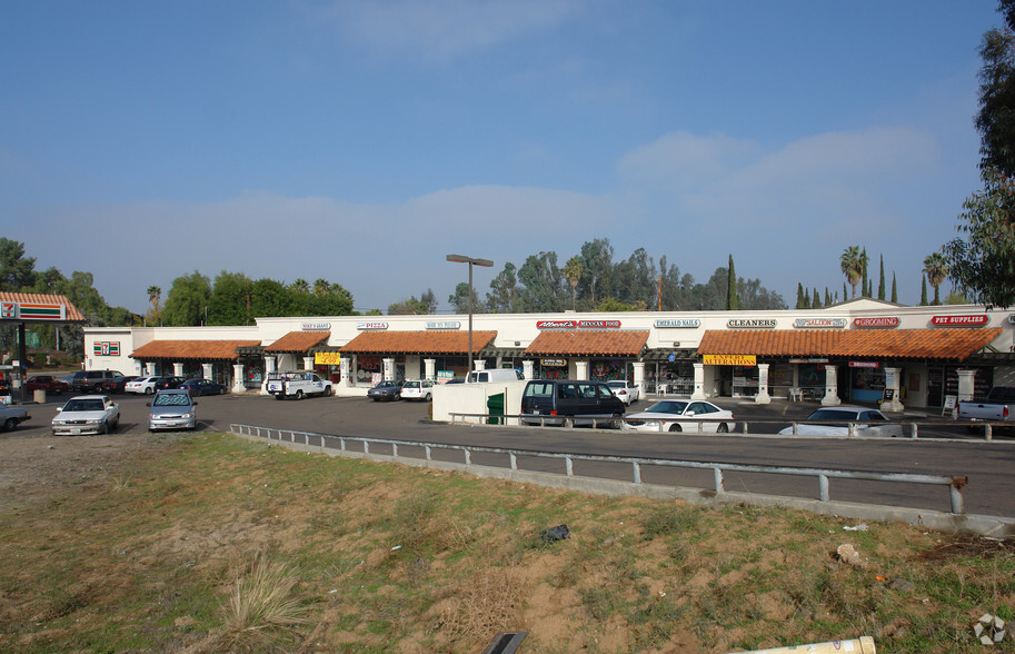 13326-13334 Hwy 8, Lakeside, CA for lease - Building Photo - Image 2 of 3