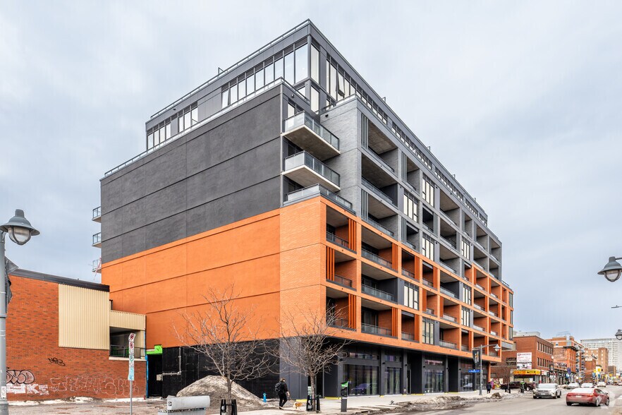 390-394 Bank St, Ottawa, ON for lease - Building Photo - Image 2 of 5