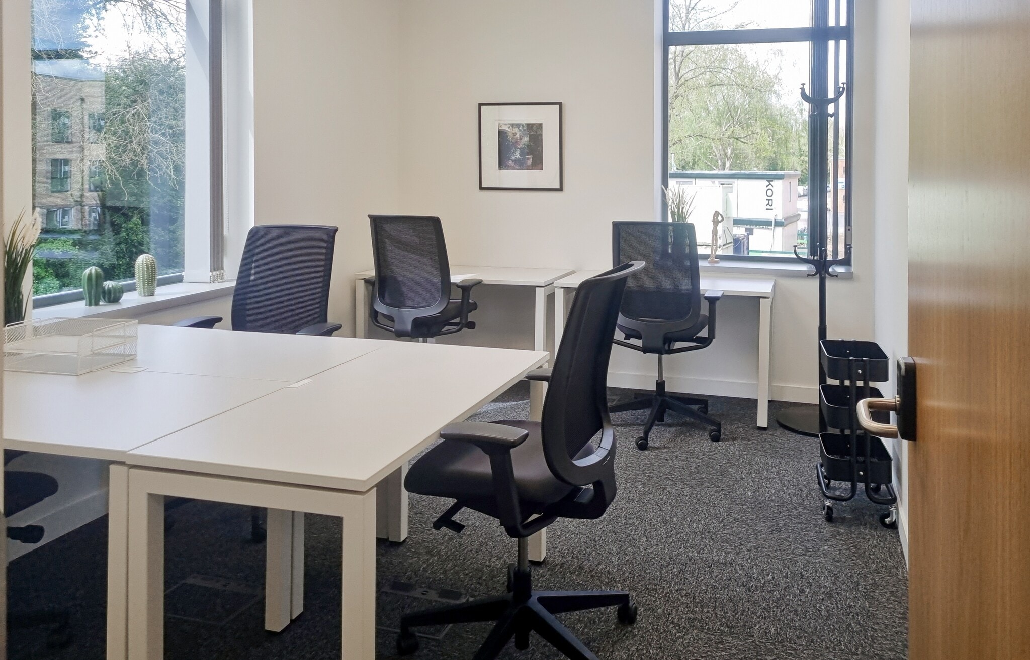 Station Rd, Harpenden for lease Interior Photo- Image 1 of 5