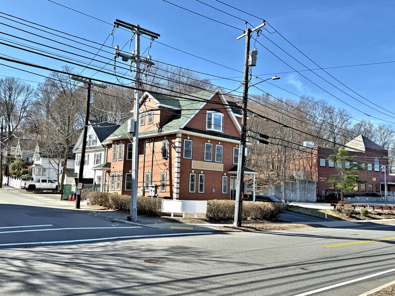 44 Montvale Ave, Stoneham, MA for sale - Building Photo - Image 2 of 31