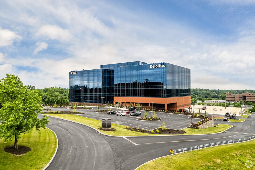 150 Corporate Center Dr, Camp Hill, PA for lease - Building Photo - Image 1 of 47