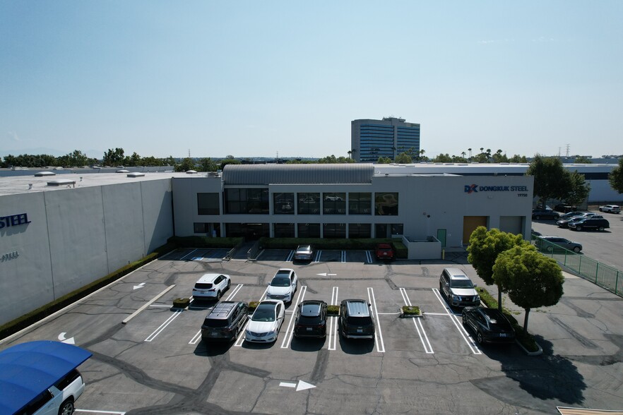 19750 Magellan Dr, Torrance, CA for lease - Building Photo - Image 2 of 14