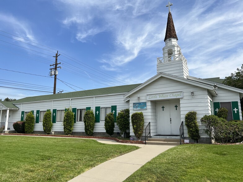 1711 N Avon St, Burbank, CA for lease - Building Photo - Image 1 of 4