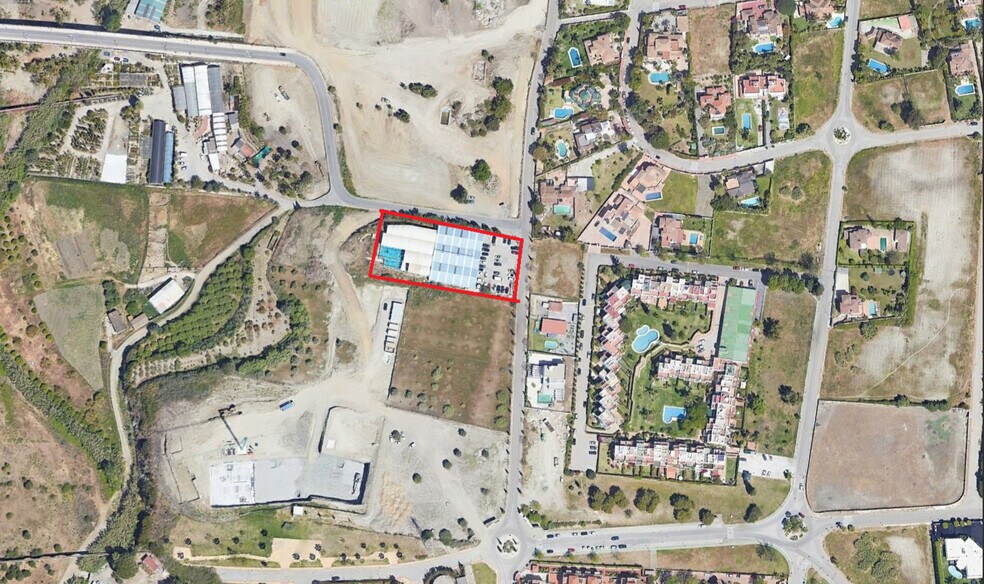Land in Estepona for sale - Aerial - Image 3 of 14